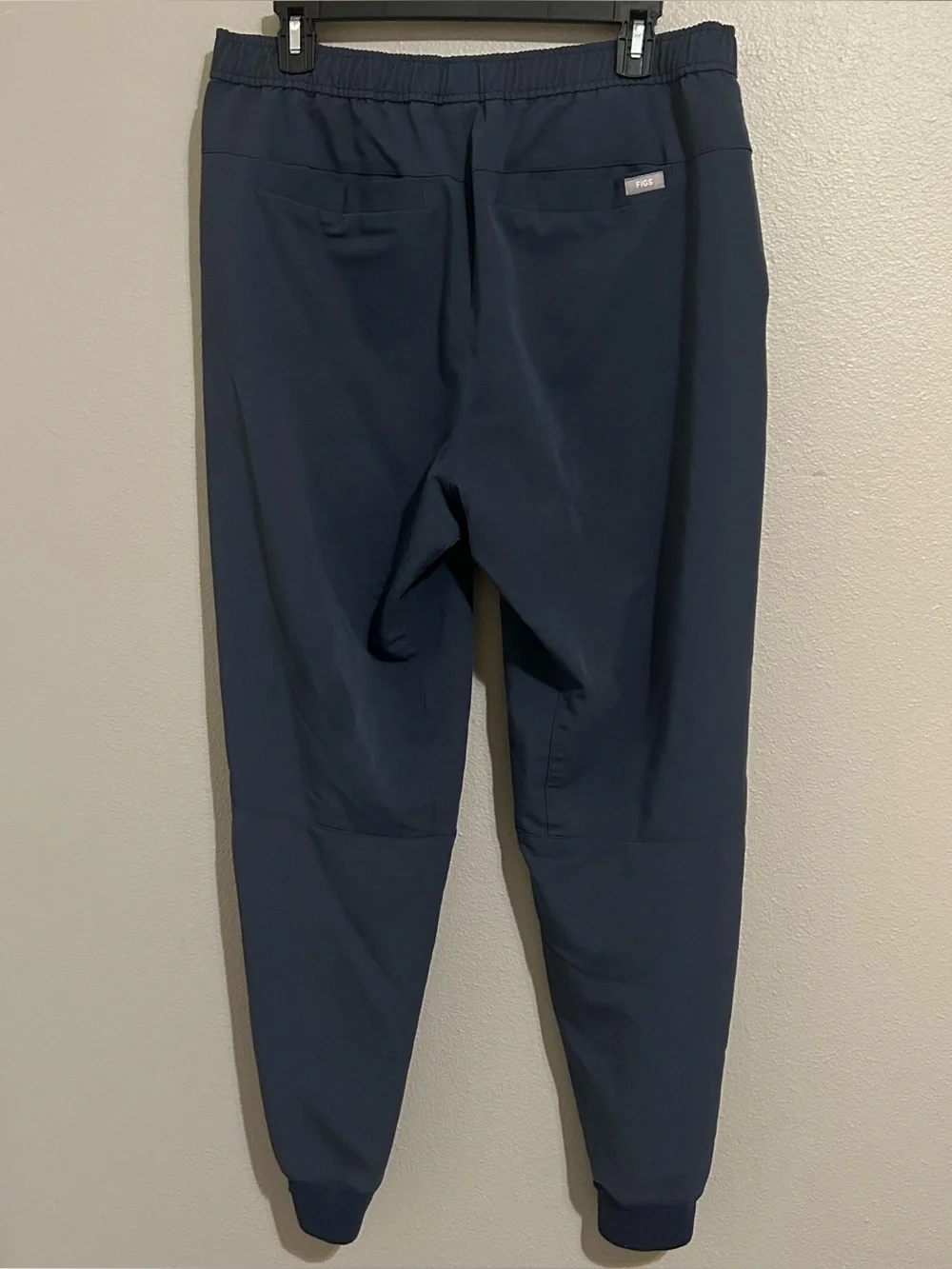 FIGS Tansen Slim Fit Multi Pocket Drawstring Jogger Scrub Pants Men’s Size Large